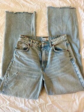 ZARA Light Blue Distressed High-Rise Straight Jeans